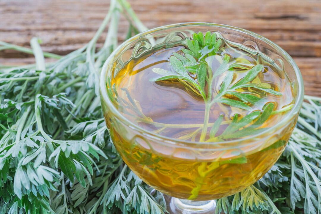 wormwood decoction for parasites